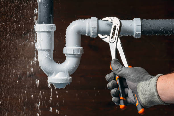 Professional Leak Detection technician working in Queens Village, NY